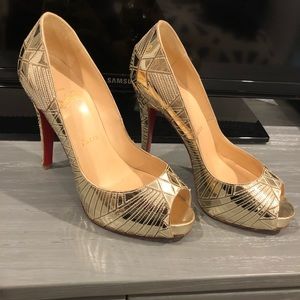 Light gold metallic Christian louboutin heels